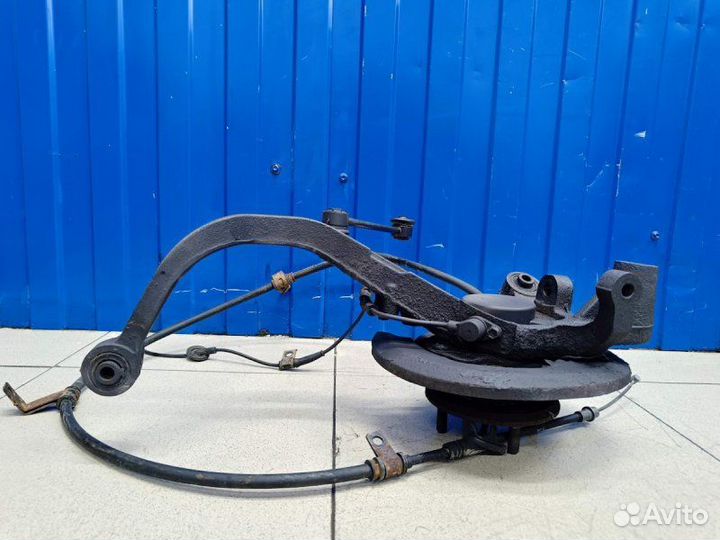 Кулак задний левый Hyundai Sonata EF 2.7 G6BA 2007