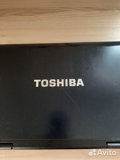 Ноутбук toshiba