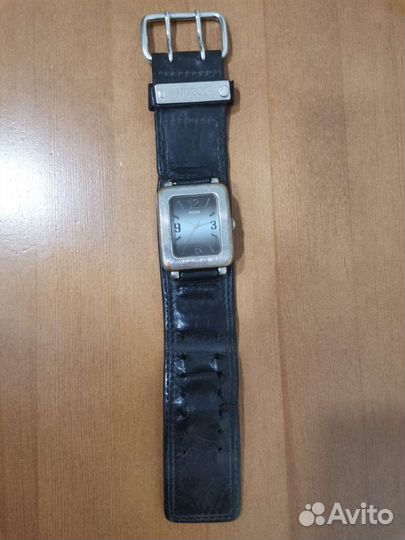 Часы мужские guess