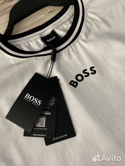 Футболка Boss белая