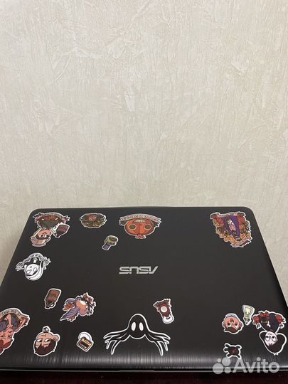 Ноутбук asus
