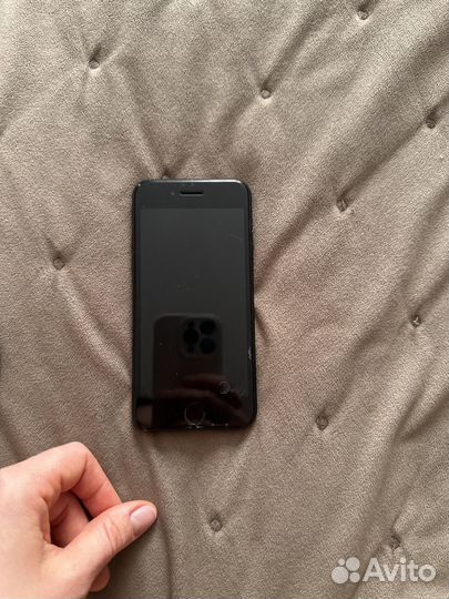 iPhone SE (2020), 64 ГБ