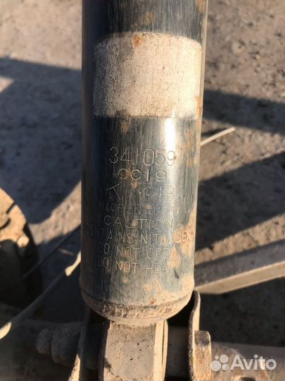 Амортизаторы задние Audi 80 b3 с пружиной