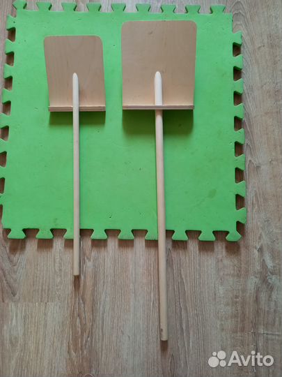 Лопатка деревянная детская для снега