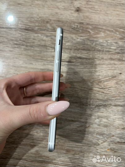 iPhone SE 2020 64 gb