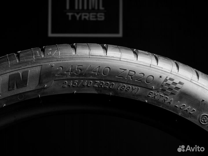 Michelin Pilot Sport 4 S 275/35 R20 и 245/40 R20