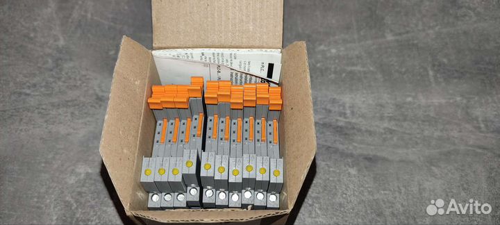 Phoenix contact PLC-BSC- 24DC/21 Базовый модуль