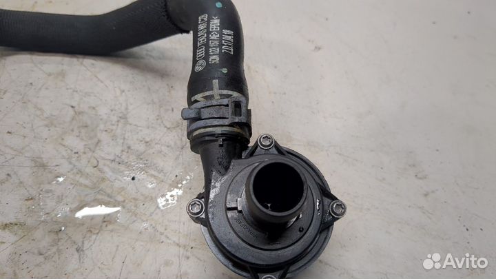 Насос водяной Volkswagen Tiguan, 2020