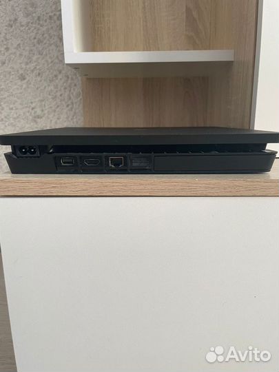 Sony PS4 slim