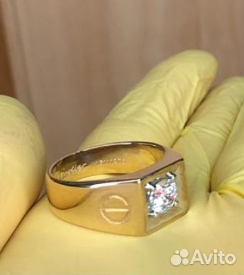 Мужская золотая печатка с бриллиантом