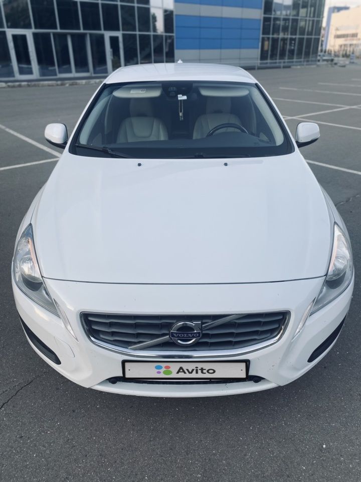 Volvo S60: фото владельца