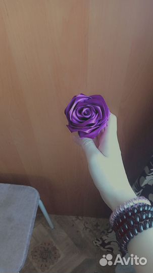 Цветы из атласных лент