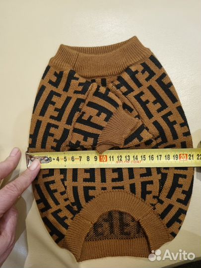 Свитер fendi для маленькой собачки