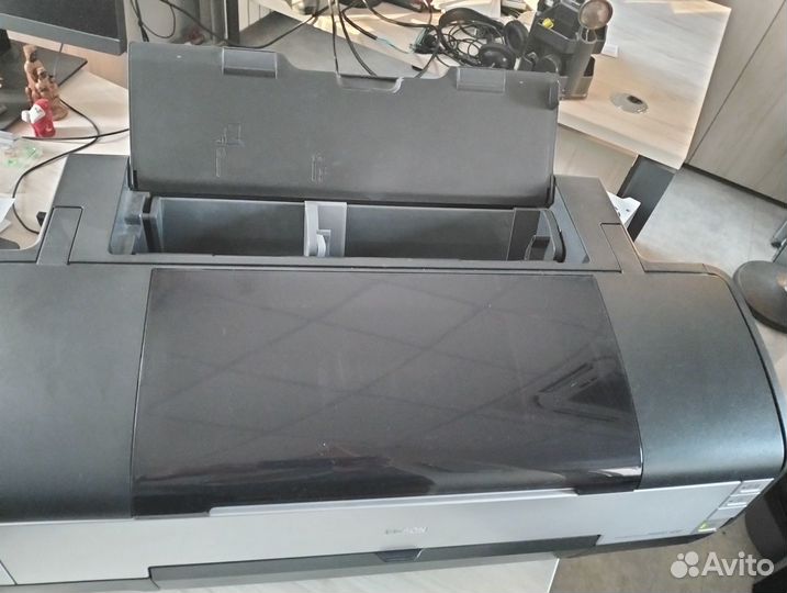 Принтер струйный Epson Stylus photo 1410 и карт
