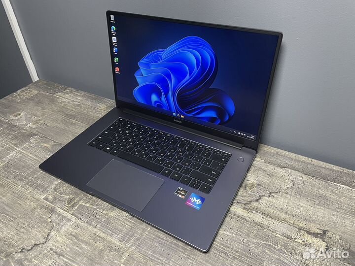 Ноутбук Honor MagicBook X15 Ryzen 5 5500U 16/256