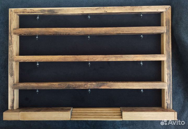 Полка из дерева для фигур, игрушек