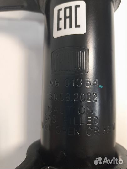 Стойка амортизатора LADA Priora 2110-2112. Новая