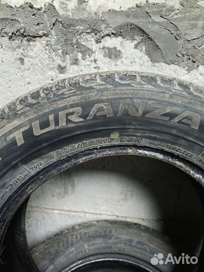 Bridgestone Turanza T001 205/65 R16 95H