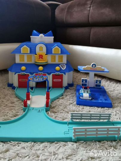 Робокар полли