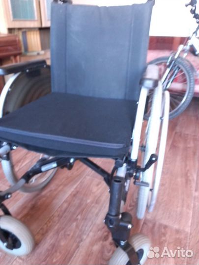 Ивалидная коляска