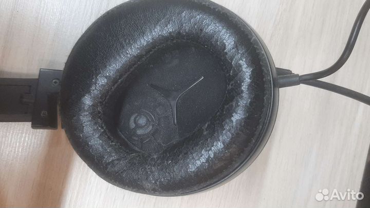 Игровые наушники Roccat Kave