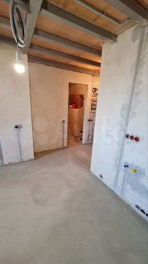 2-к. квартира, 65 м², 4/4 эт.
