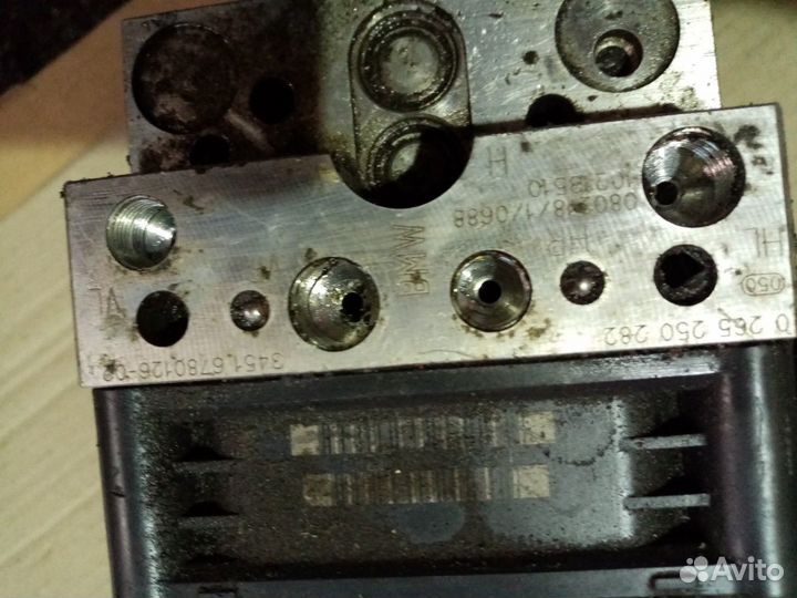 Блок ABS насос BMW X5 E70 С 07-13