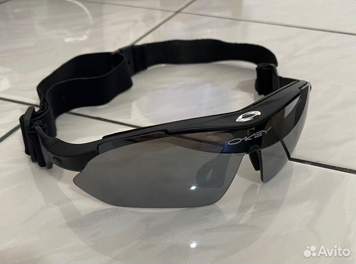 Солцещадитные очки Oakley SoftWare