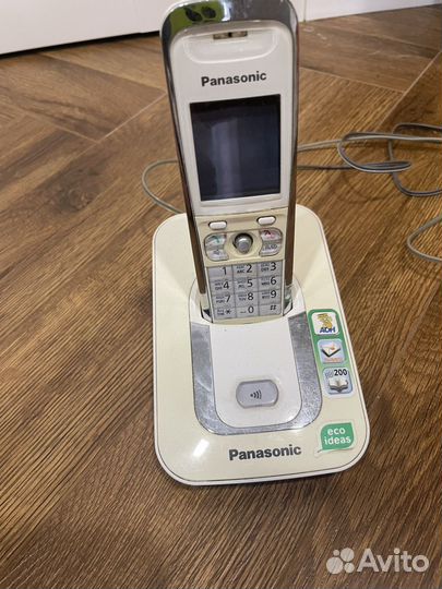 Телефон panasonic