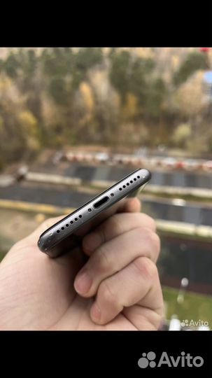 iPhone 8, 64 ГБ