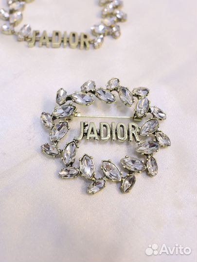 Брошь Christian Dior