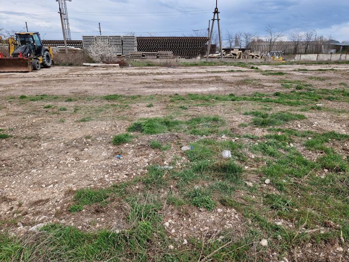 Участок 1,05 га (промназначения)