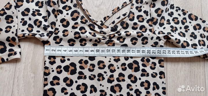 Купальник на девочку 98-104 hm новый