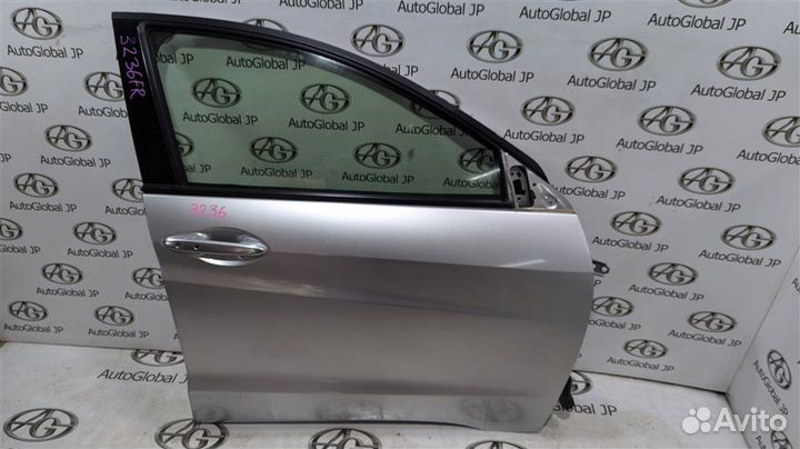 Дверь передняя правая Honda Vezel