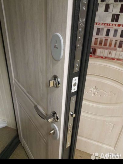 Дверь входная новая со склада