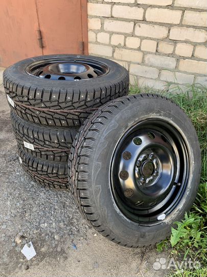 Новый комплект колес R14 LADA