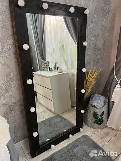 Гримерное зеркало