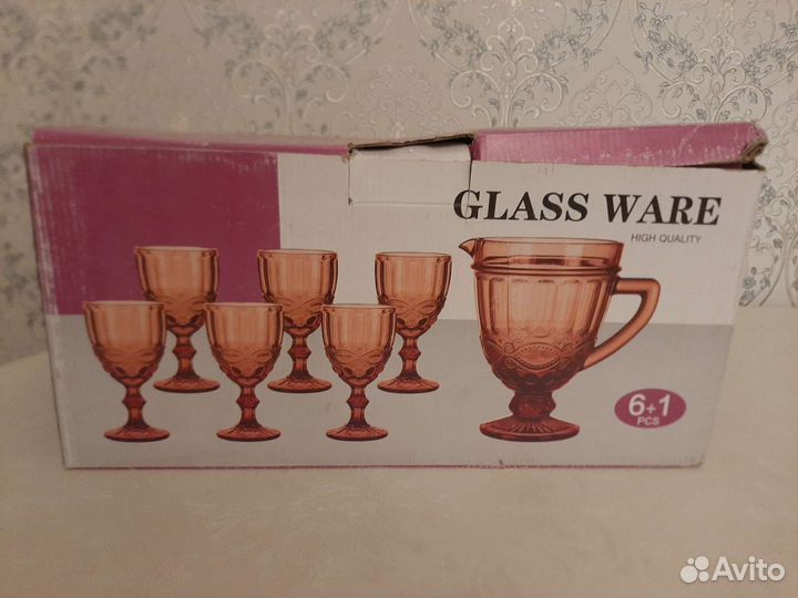 Графин с бокалами