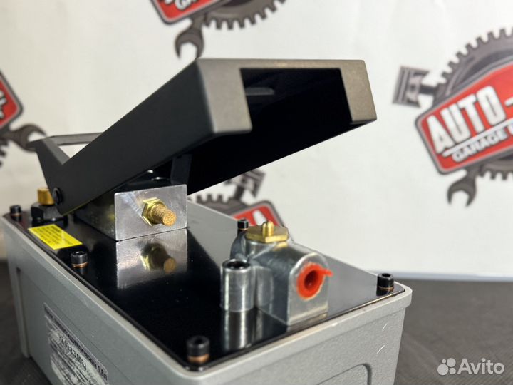 Насос пневмогидравлический 1.6 л horex