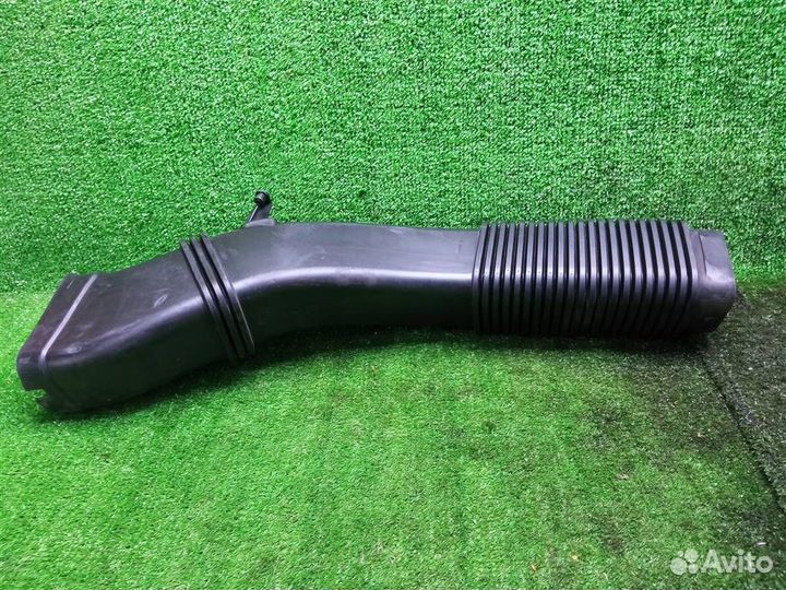 Патрубок воздушного фильтра BMW 5 F10/F11 (2009-2