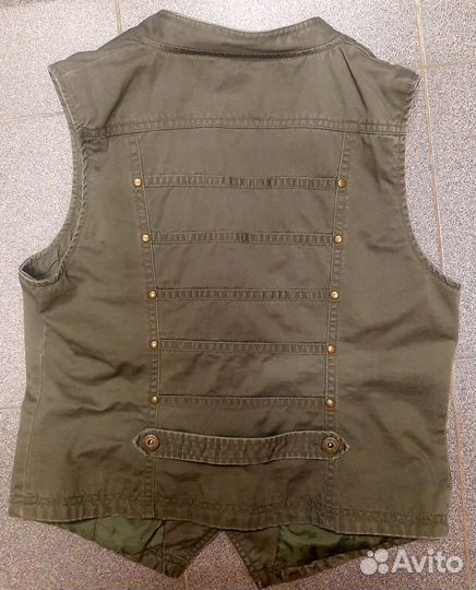 Джинсовая жилетка