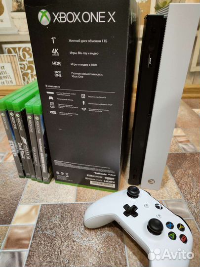 Xbox One X 2TB