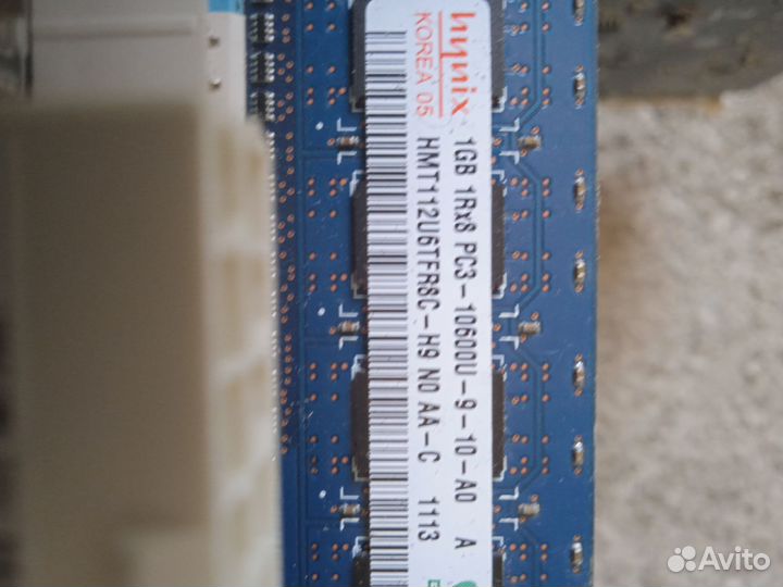 Материнская плата с процессором и памятью