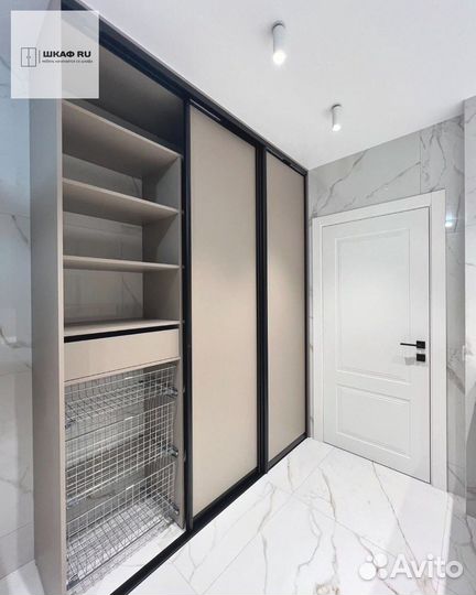 Шкаф распашной с фрезеровкой