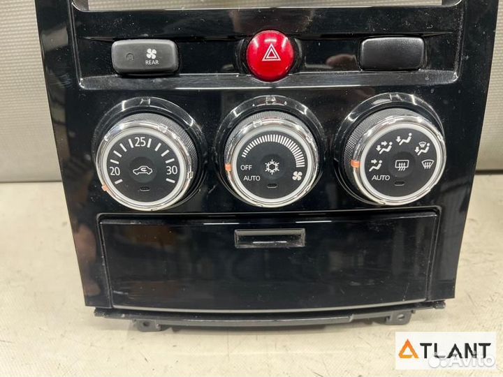 Консоль магнитофона mitsubishi delica D:5