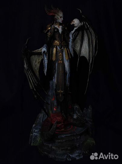 Коллекционная фигура Лилит из Diablo 4