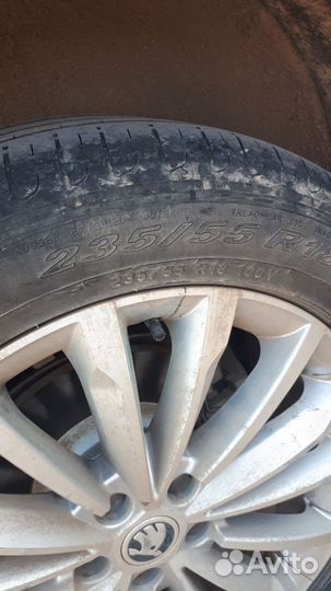 Колеса 4 штуки, r 18 летние 235/55