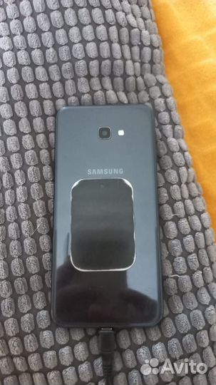 Samsung B2700