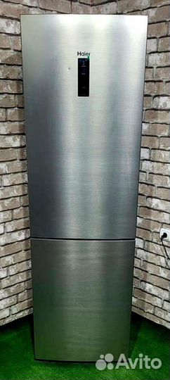 7101. Холодильник с морозильником Haier C2F636cfrg