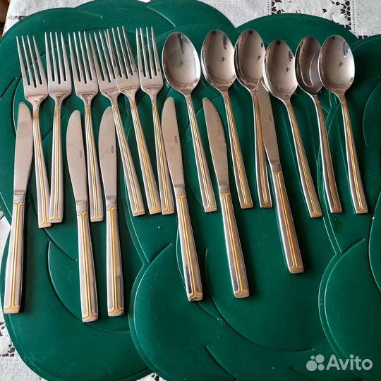 Набор кухонных ножей,вилок,ложек